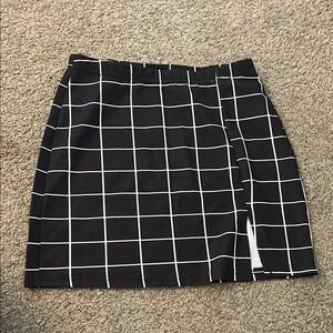 Black and White Grid Pattern Skirt